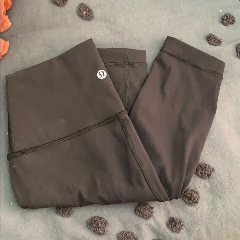 Lululemon wonder under size 2